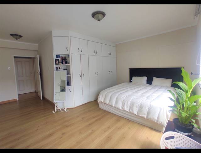 3 BEDROOM APARTMENT TO LET IN CLAREMONT UPPER
